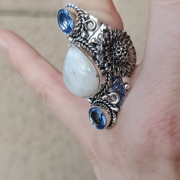 New Rainbow Moonstone & Blue Topaz 925 Silver Statement Ring. - Picture 3 of 7